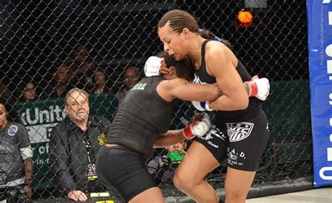 Transgender MMA Fighter Fallon Fox Has Photo Released。